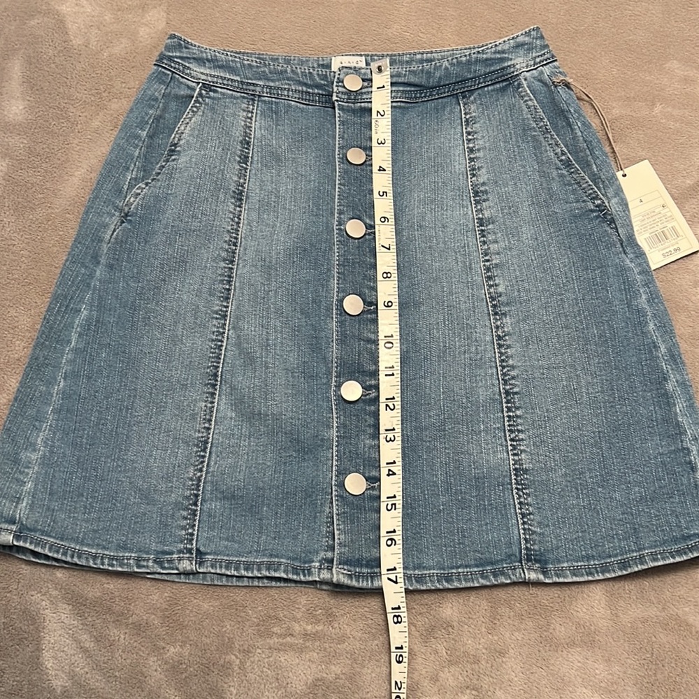 A New Day Button Front Denim Skirt - Picture 4 of 8